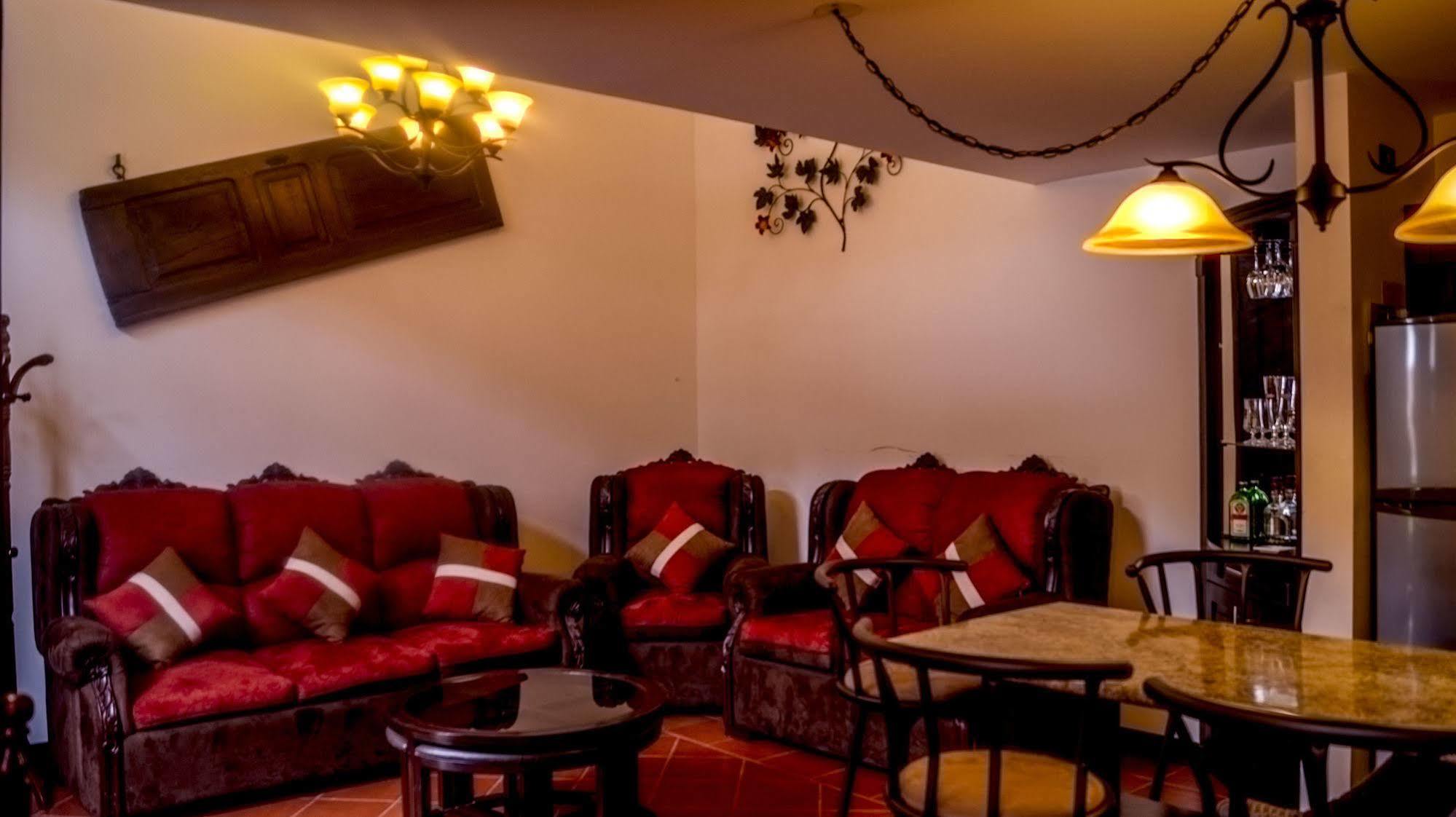 Hotel Monasterio Антигуа-Гватемала Экстерьер фото