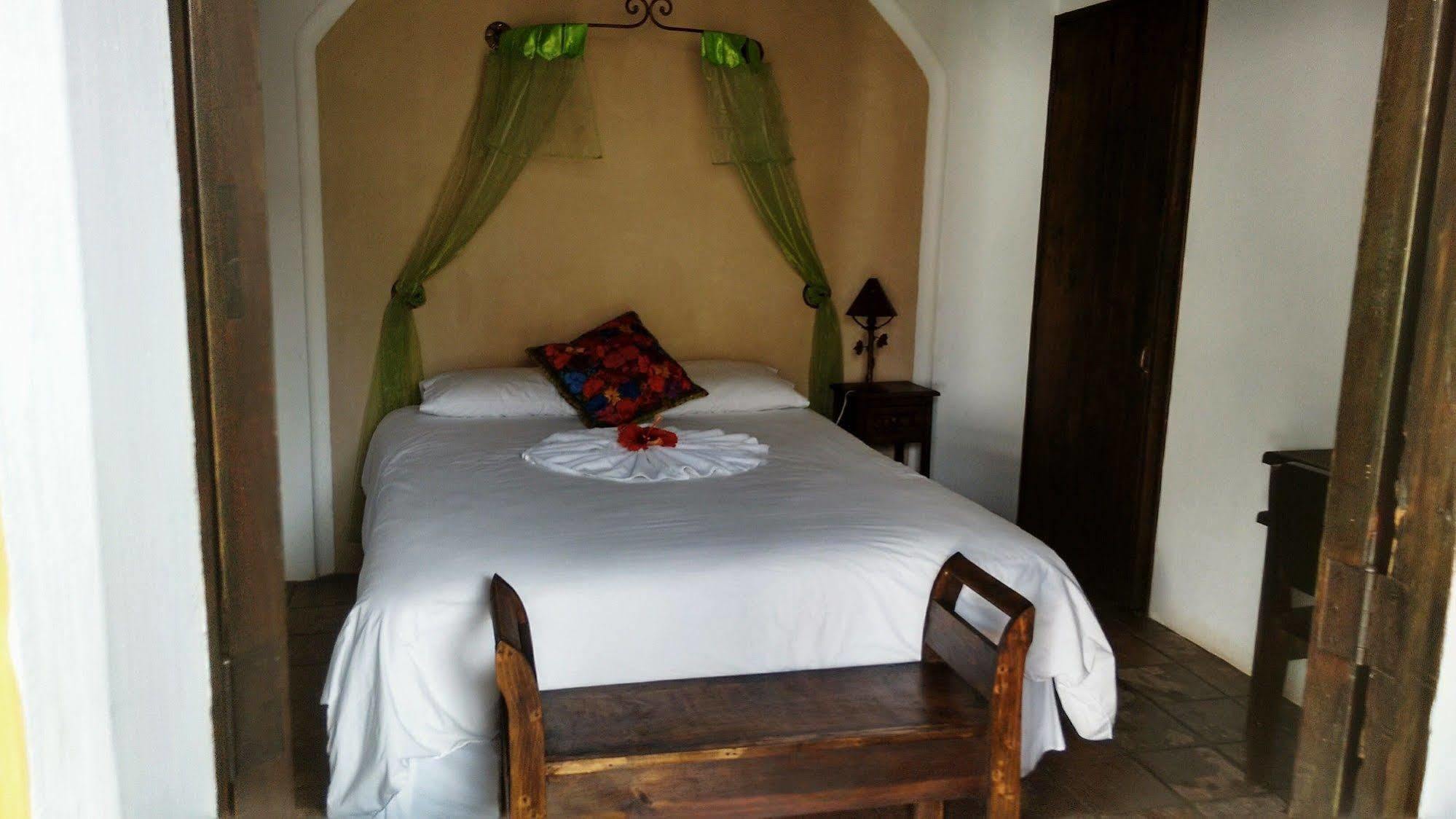 Hotel Monasterio Антигуа-Гватемала Экстерьер фото